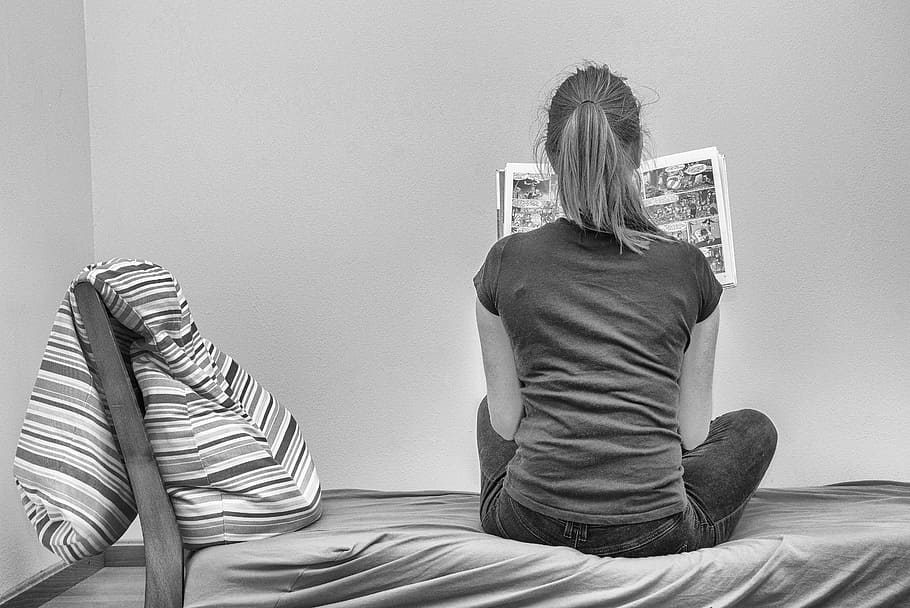Read, Comic, Alone, Sit, At Home, Girl, young people, black white