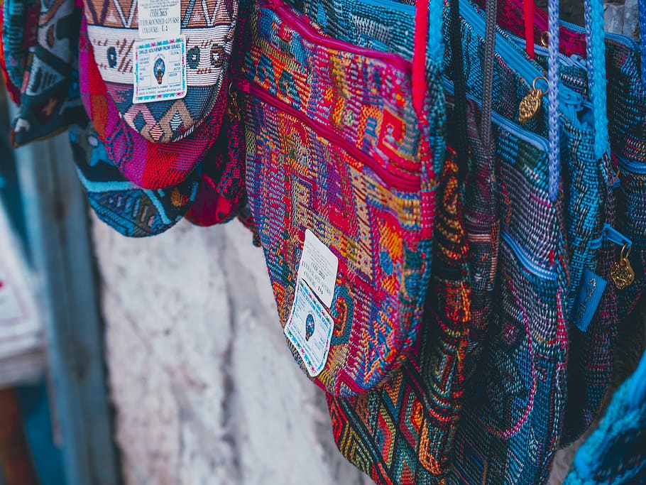 pink and blue knit bags, hanging multicolored knit bags, fabric HD wallpaper