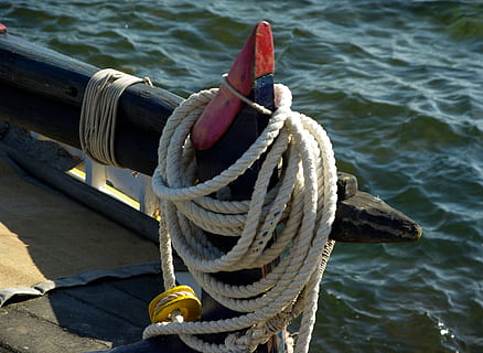 boat, rope, old rig, water, tied up, strength, day, no people HD wallpaper