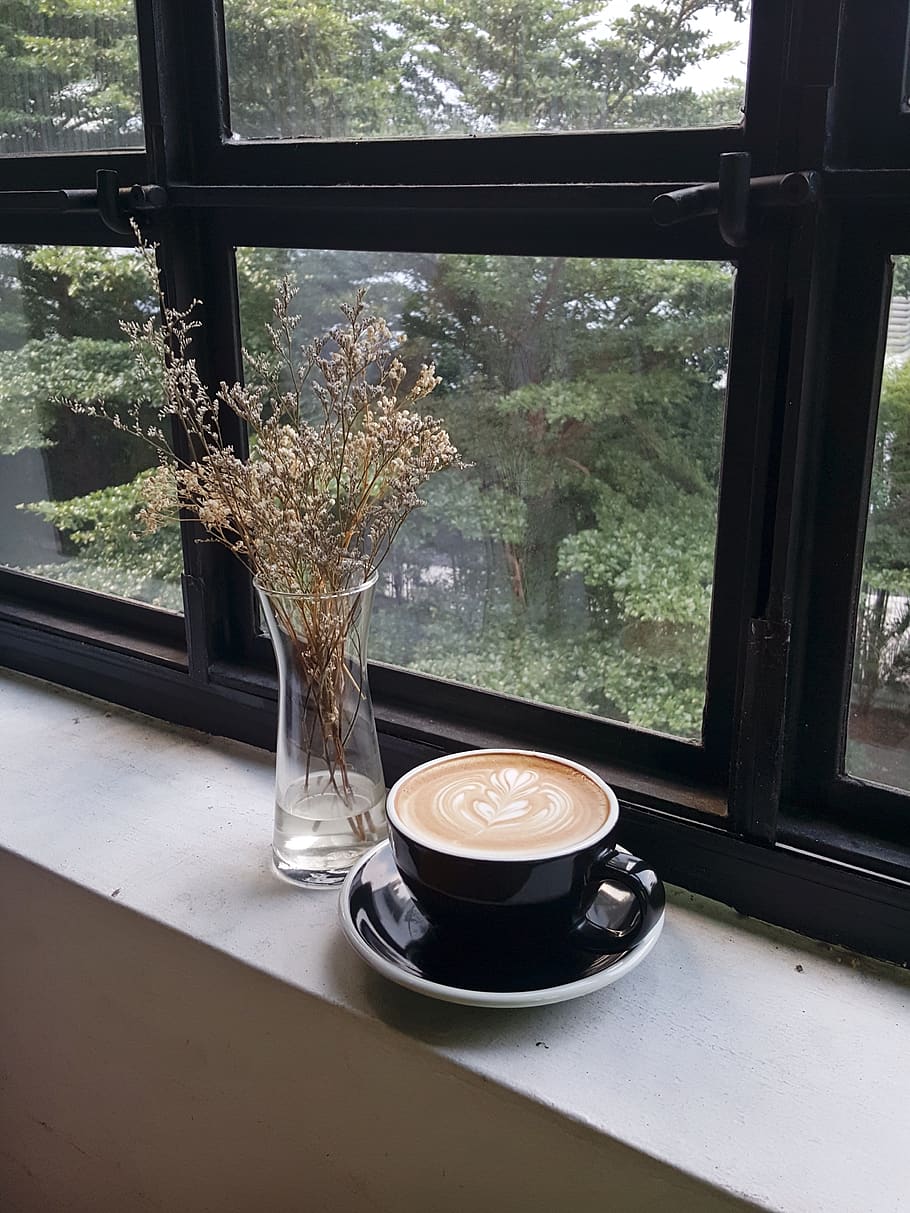 window, window sill, coffee, latte, dried flowers, beverage