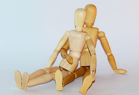 two brown jointed wooden dolls, couple, lovers, unity, together HD wallpaper