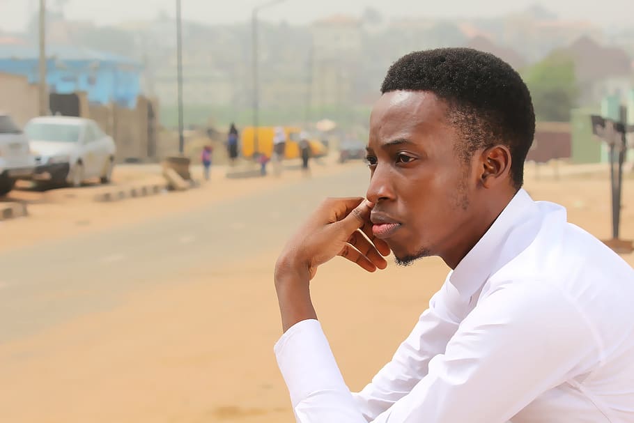 man holding his right cheek using his left hand, Thinking, Person HD wallpaper