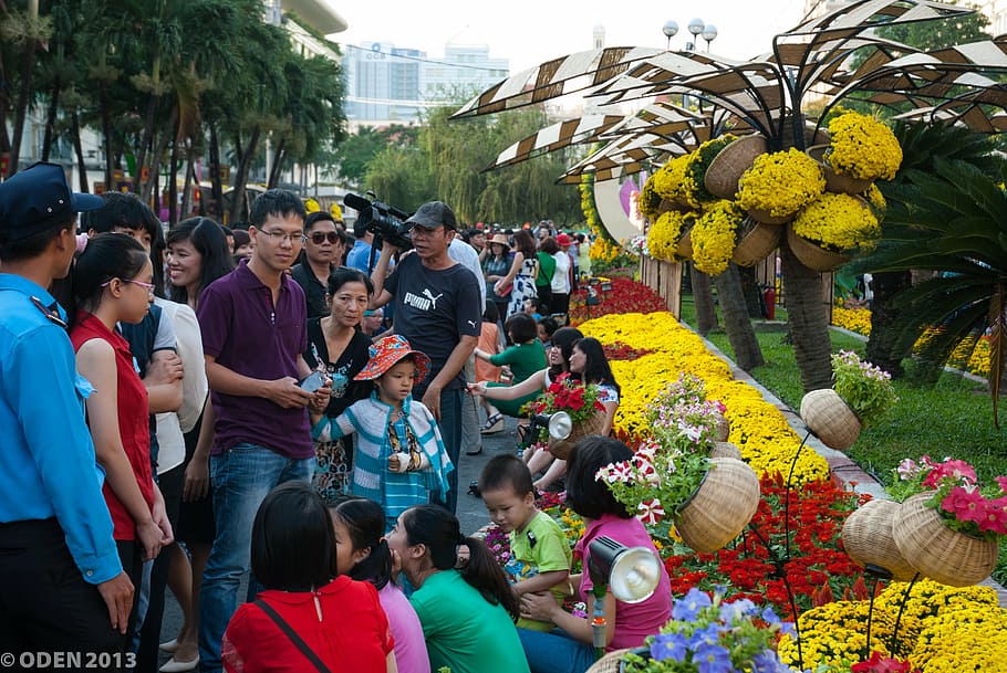 crowded, human, faces, person, people, flowers, color, colorful HD wallpaper