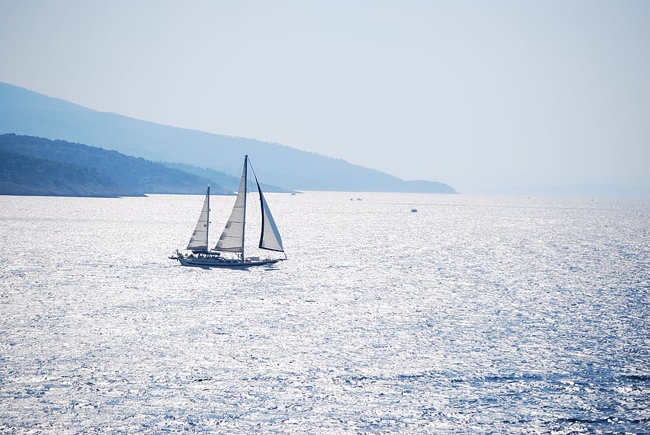 sail boat on body of water, sea, browse, landscape, calm, sailing HD wallpaper