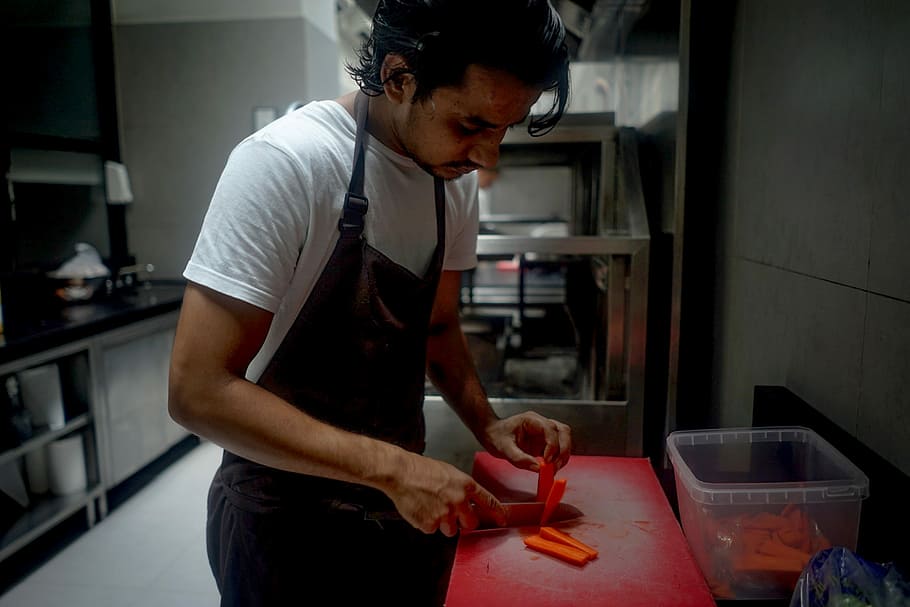 Rahul at Work - Bangkok, Thailand, man slicing carrot, chef, cook HD wallpaper
