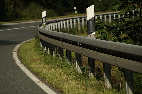 guard rail, security, delineator posts, road post, asphalt HD wallpaper