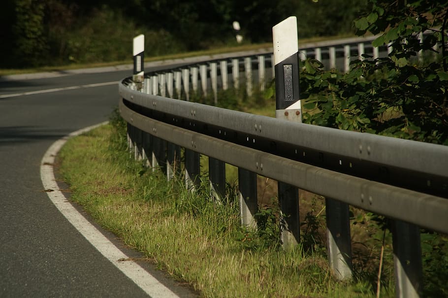 guard rail, security, delineator posts, road post, asphalt HD wallpaper
