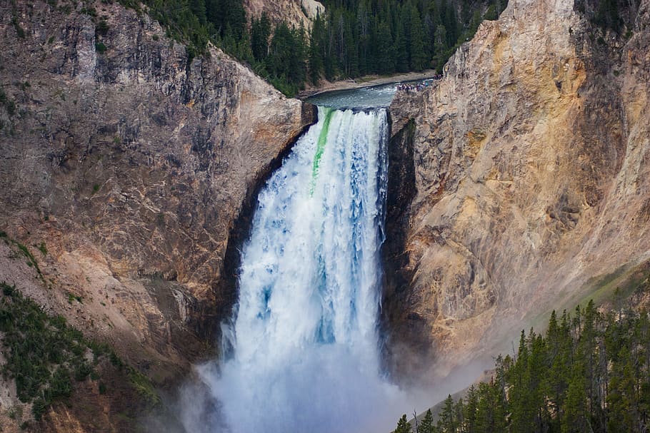timelapse photography of waterfalls, waterfall streaming down during daytime HD wallpaper