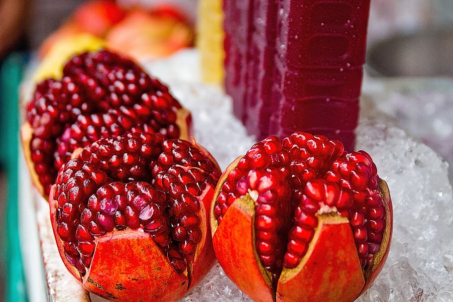 closeup photo of red fruit, pomegranate, juice, fresh, food HD wallpaper