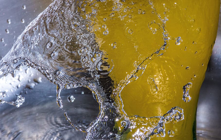 Water Splashes, dew, drop, droplet, liquid, ripple, slow motion HD wallpaper