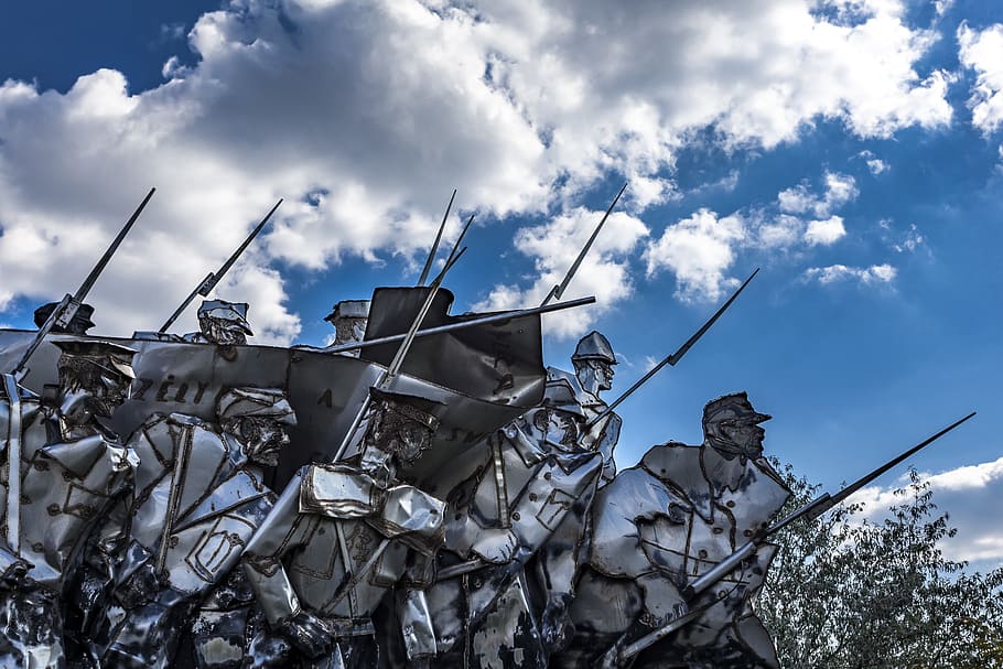 gray soldier illustration during daytime, army, statue, communist HD wallpaper