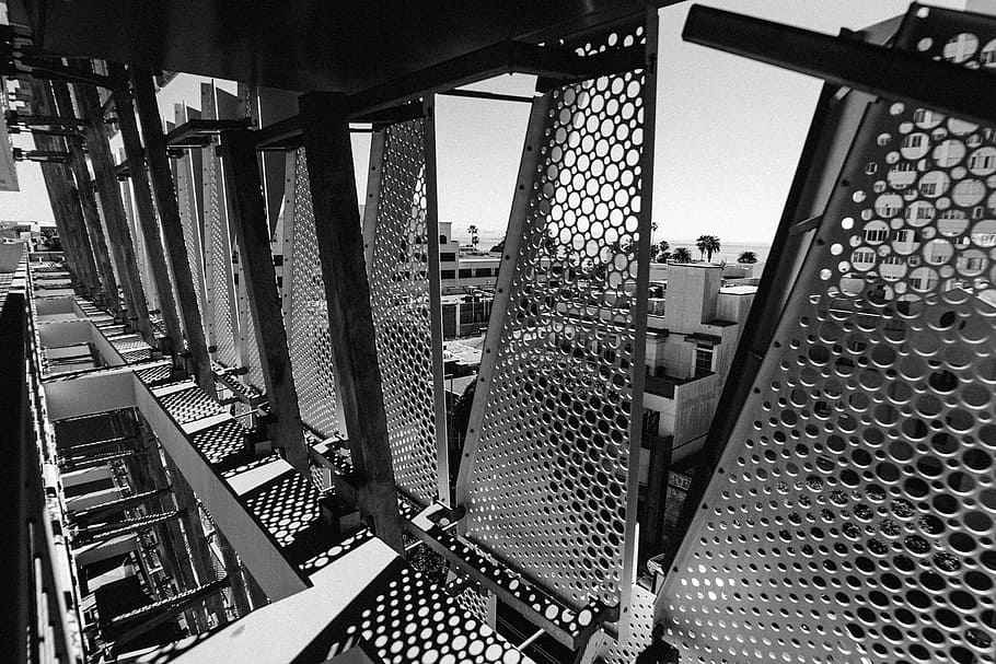 grayscale photography of gray metal frame, facade, construction HD wallpaper