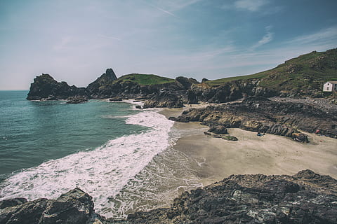Kynance Cove is a gorgeous bay set on the Lizard peninsula in Cornwall, England. Image captured with a Canon 5D HD wallpaper