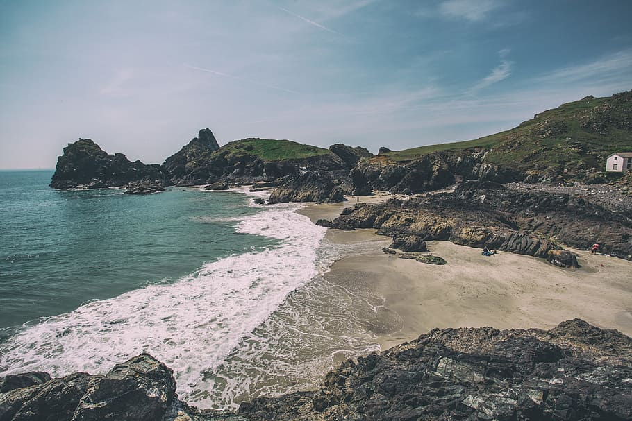 Kynance Cove is a gorgeous bay set on the Lizard peninsula in Cornwall, England. Image captured with a Canon 5D HD wallpaper