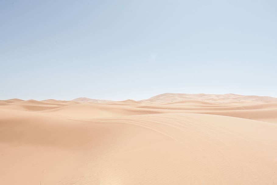 sand landscape, desert during daytime, dune, dry, desolate, hot HD wallpaper