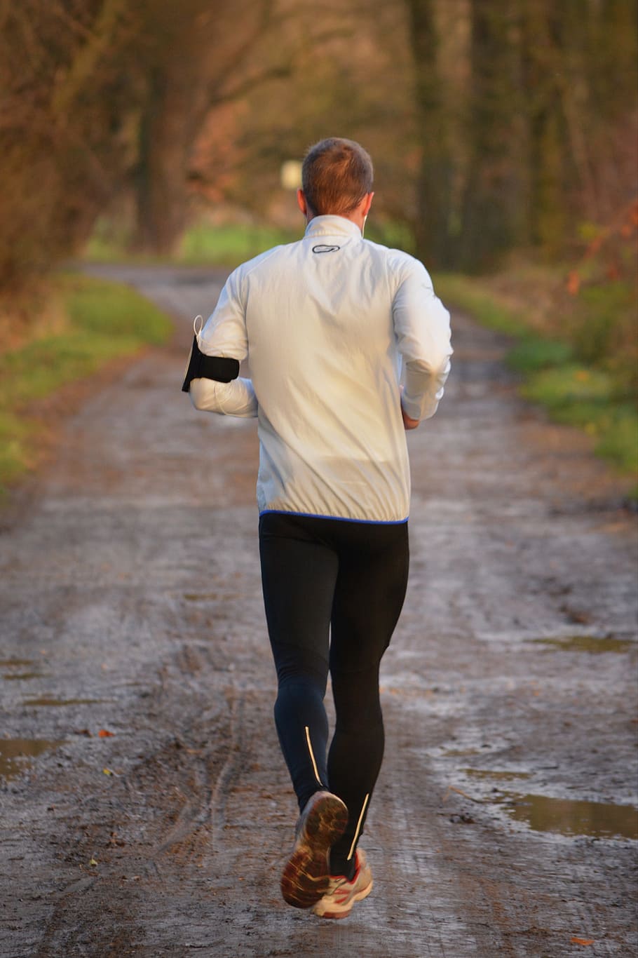 jogging in sweatpants