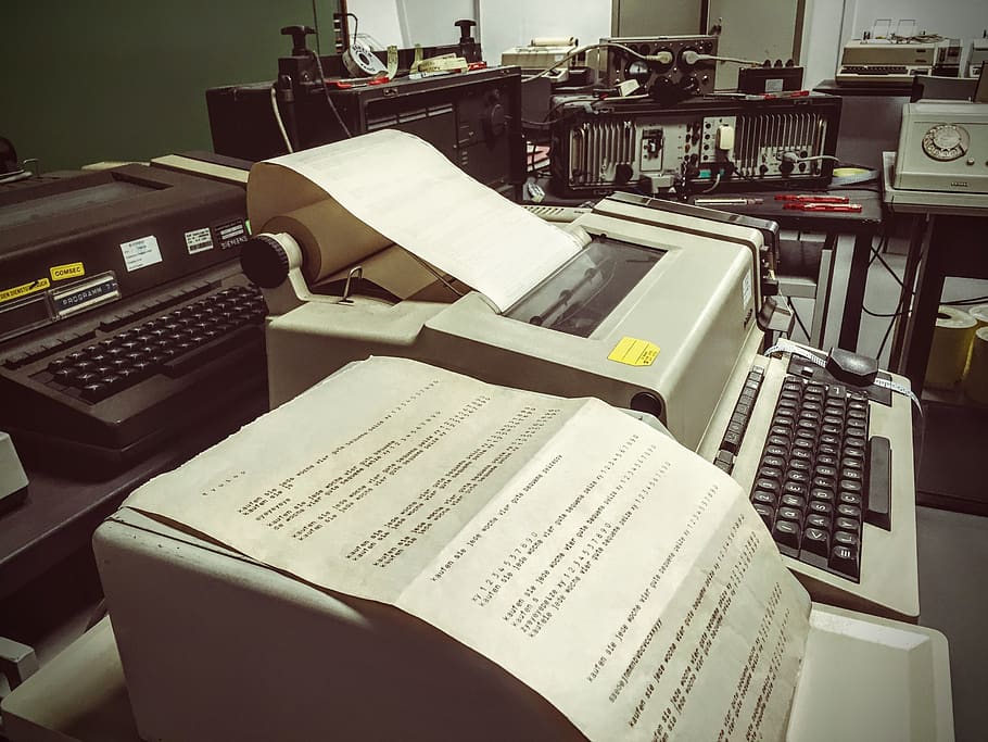 typewriter, old, retro, machine, paper, arts culture and entertainment HD wallpaper