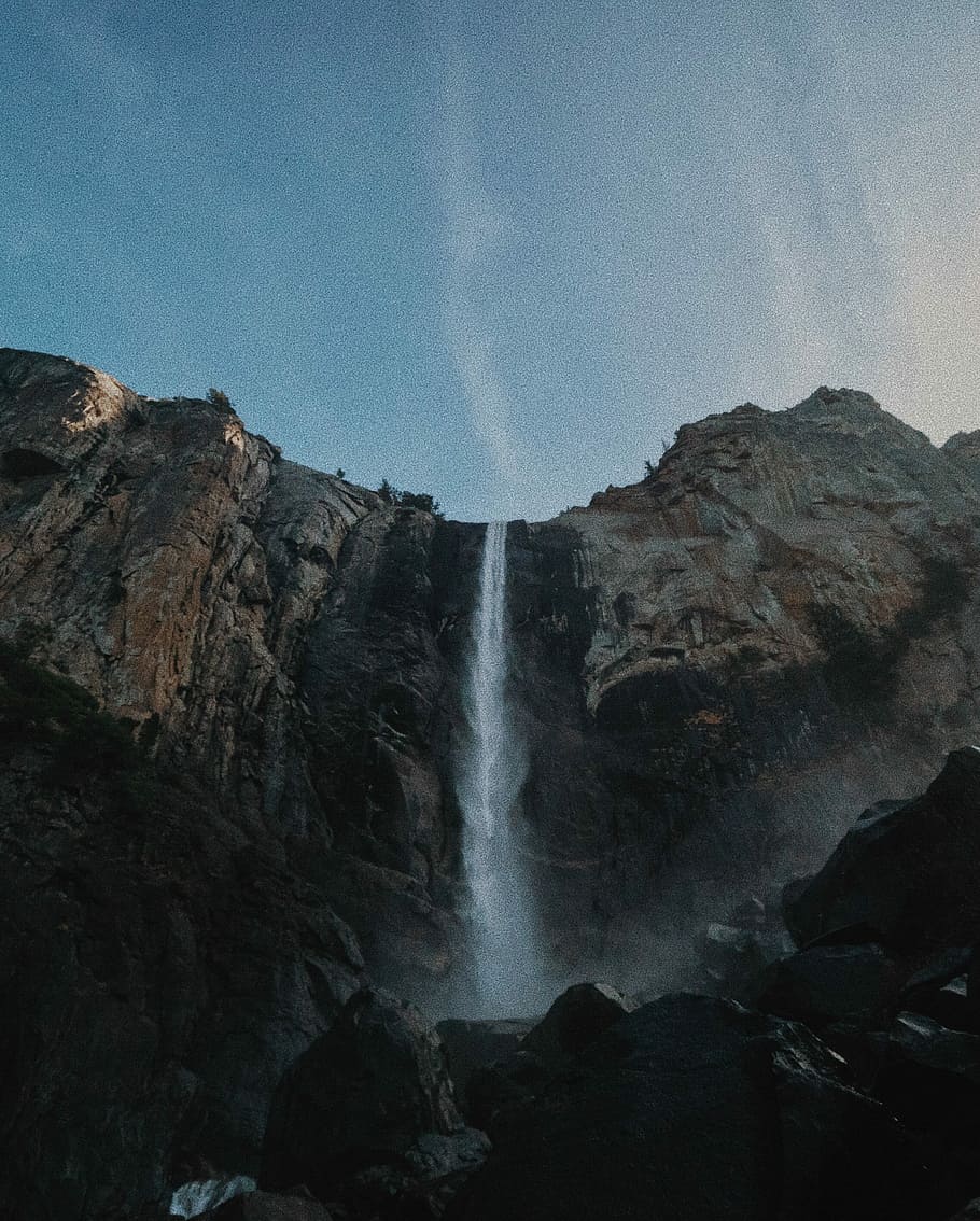waterfall during daytime, Yosemite Falls under blue sky at daytime HD wallpaper