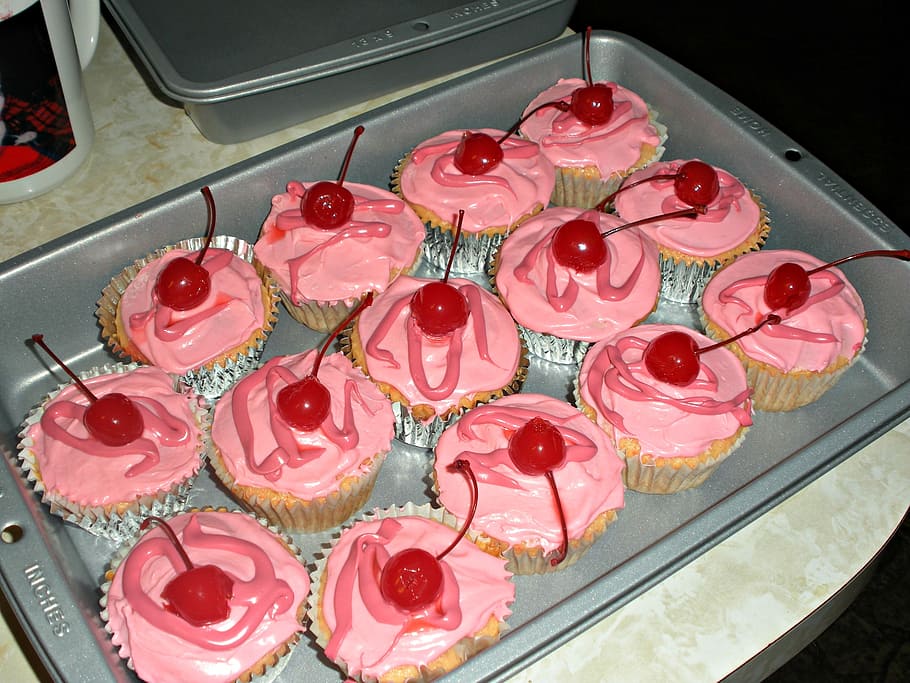 cupcakes, pink, cherry, baked, sweet, dessert, birthday, baking HD wallpaper