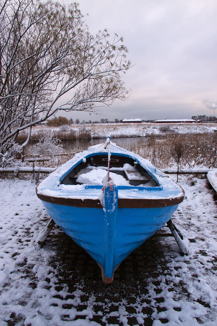 winter, boat, snow, paving, blue, dinghy, wood, sky, sail, clouds HD wallpaper