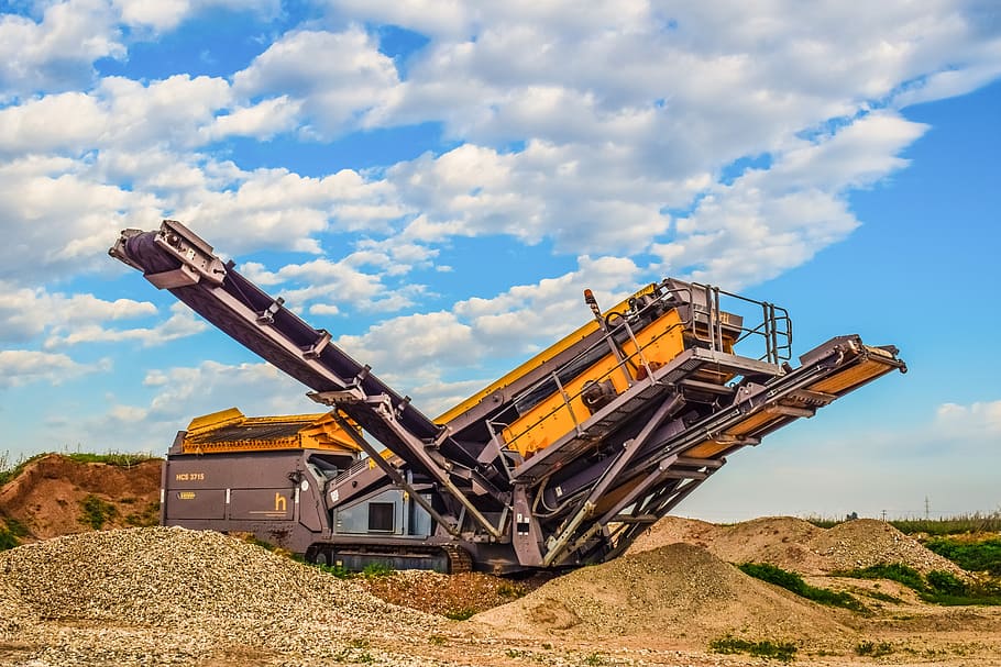 black and yellow heavy equipment under blue cloudy sky, machine HD wallpaper