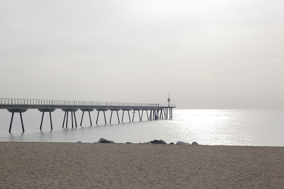 spring-badalona-sea.jpg