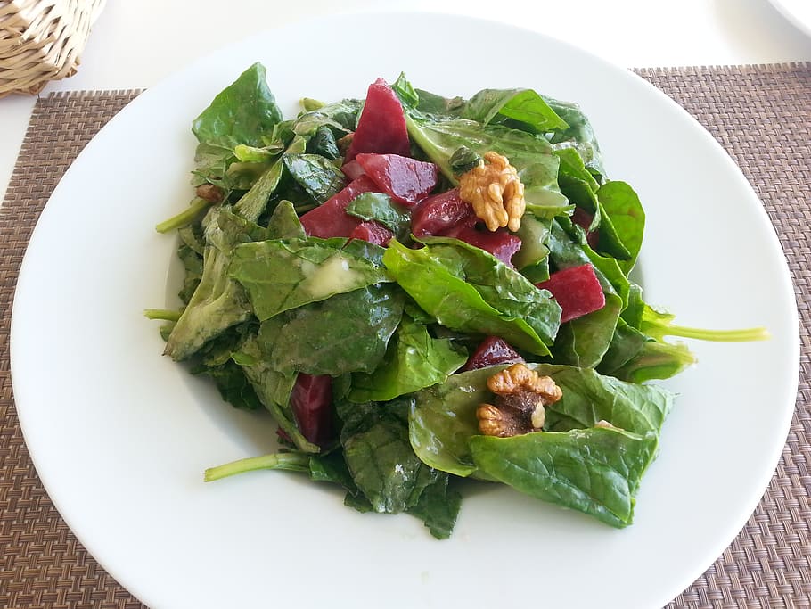 vegetable salad on white plate, spinach, beetroot, walnuts HD wallpaper