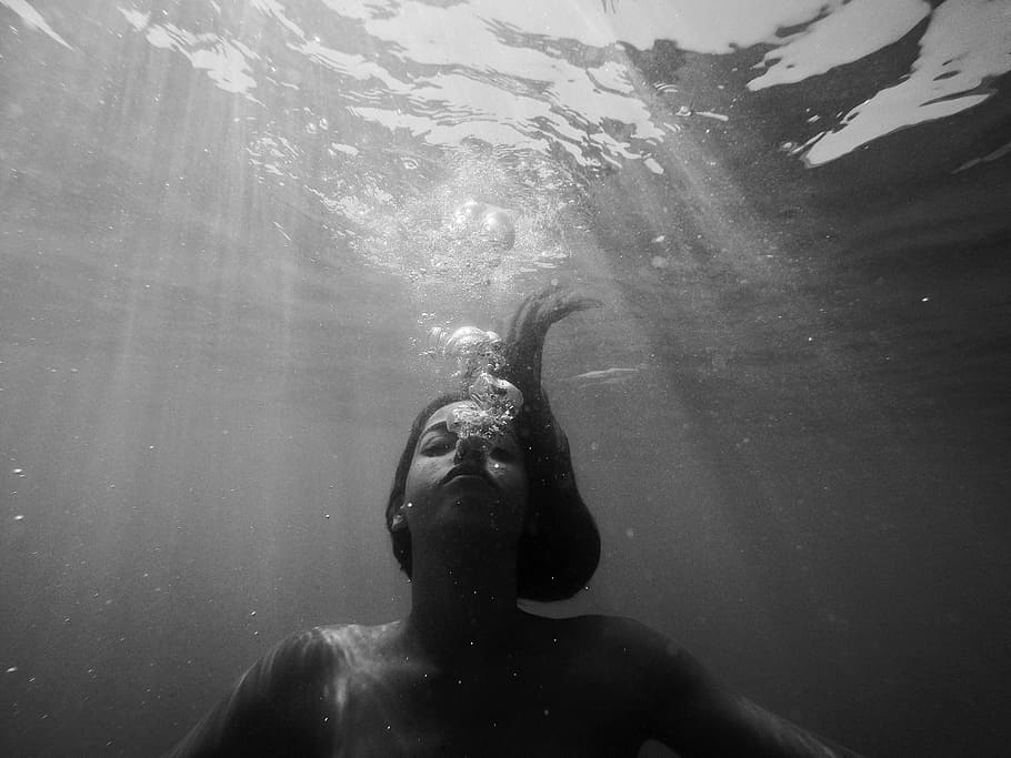woman underwater, grayscale photo of woman submerged on body of water HD wallpaper