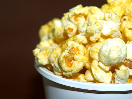 popcorn on white bucket in close-up photo, box, cinema, bag HD wallpaper