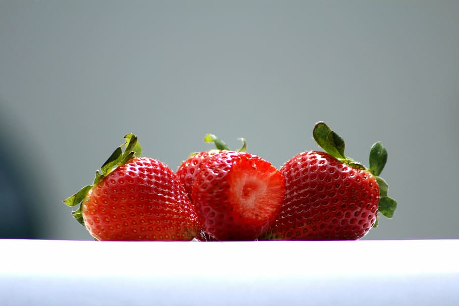 strawberries, provocative, fruit, healthy eating, wellbeing HD wallpaper