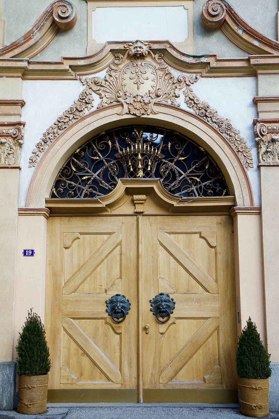 input, goal, door, gate, splendor, noble, entrance, building exterior HD wallpaper