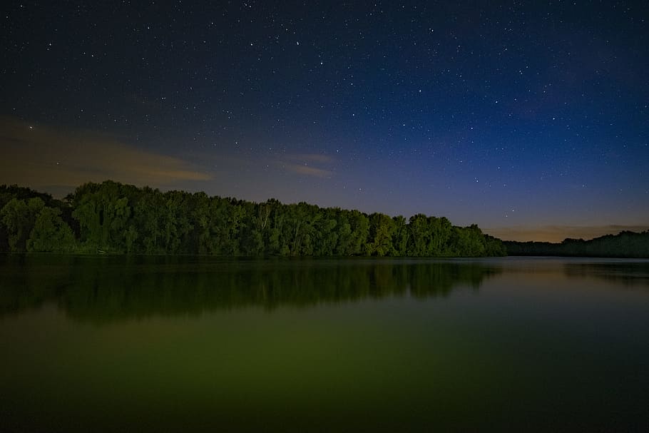 landscape photography of body of water surrounded of trees, Tisza river HD wallpaper