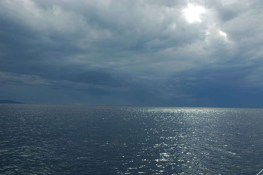 sea, thunderstorm, clouds, clouds form, weather mood, maritime HD wallpaper