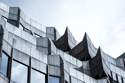 gray concrete building during daytime, architectural photography of concrete building HD wallpaper