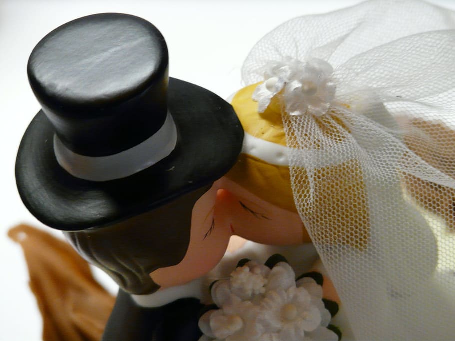 bride and groom kissing figurine, Wedding, Pair, Husband, wife