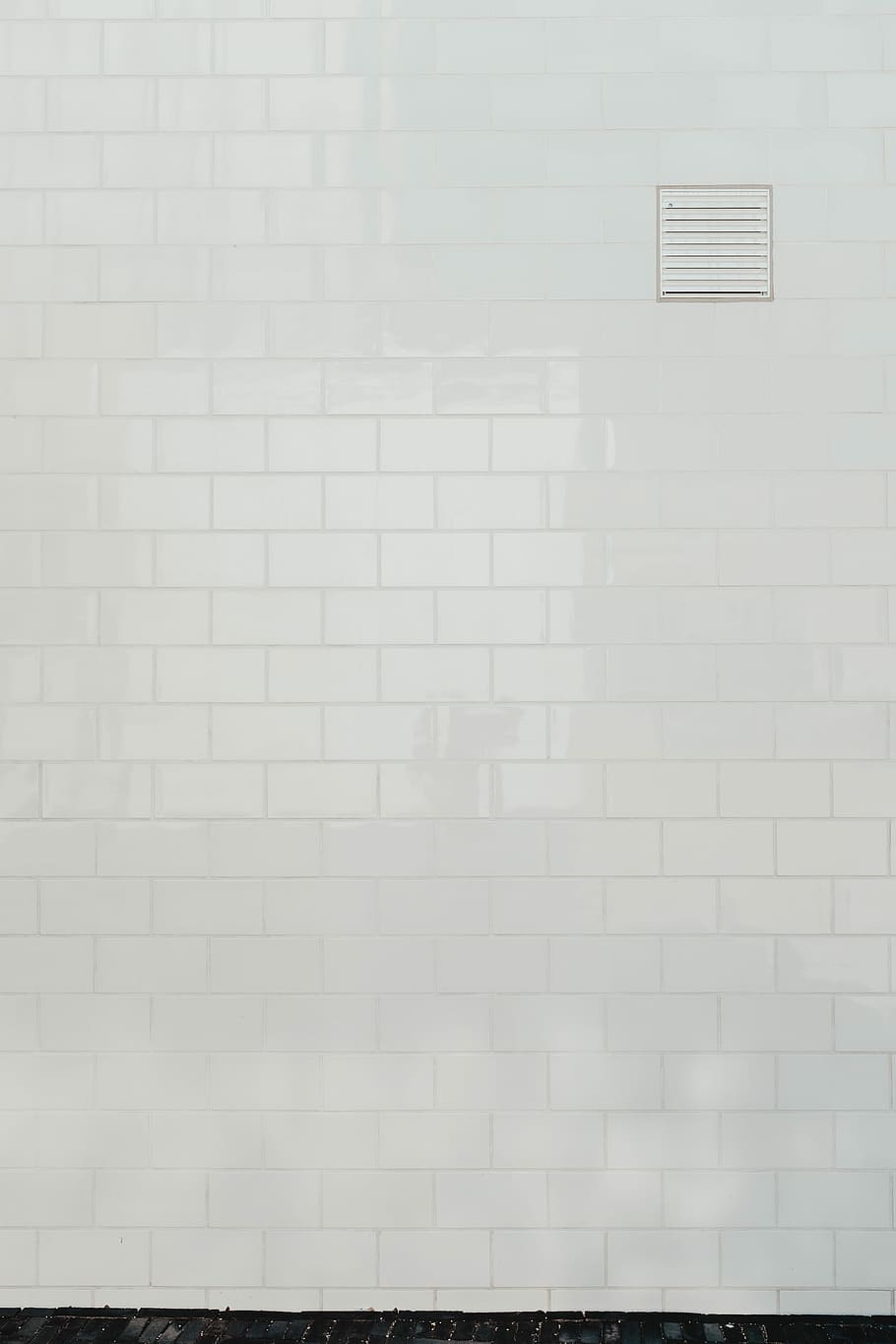 photo of white wall, closeup photo of white tiles, brick, concrete HD wallpaper