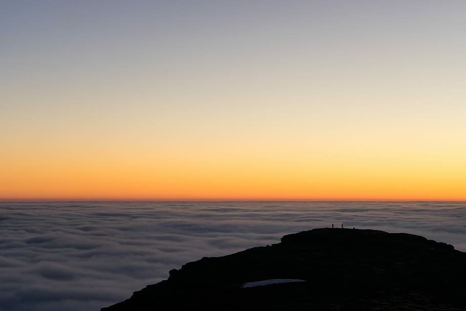silhouette of mountain, sea of clouds during sunrise, sunset HD wallpaper