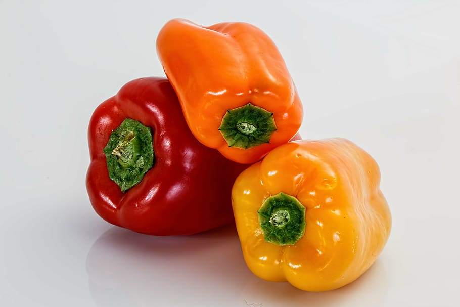 three red, orange, and yellow bell peppers, sweet pepper, salad, HD wallpaper