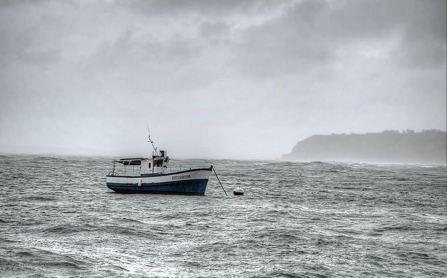 boat, storm, brest, brittany, grey sky, spray, waves, weather HD wallpaper