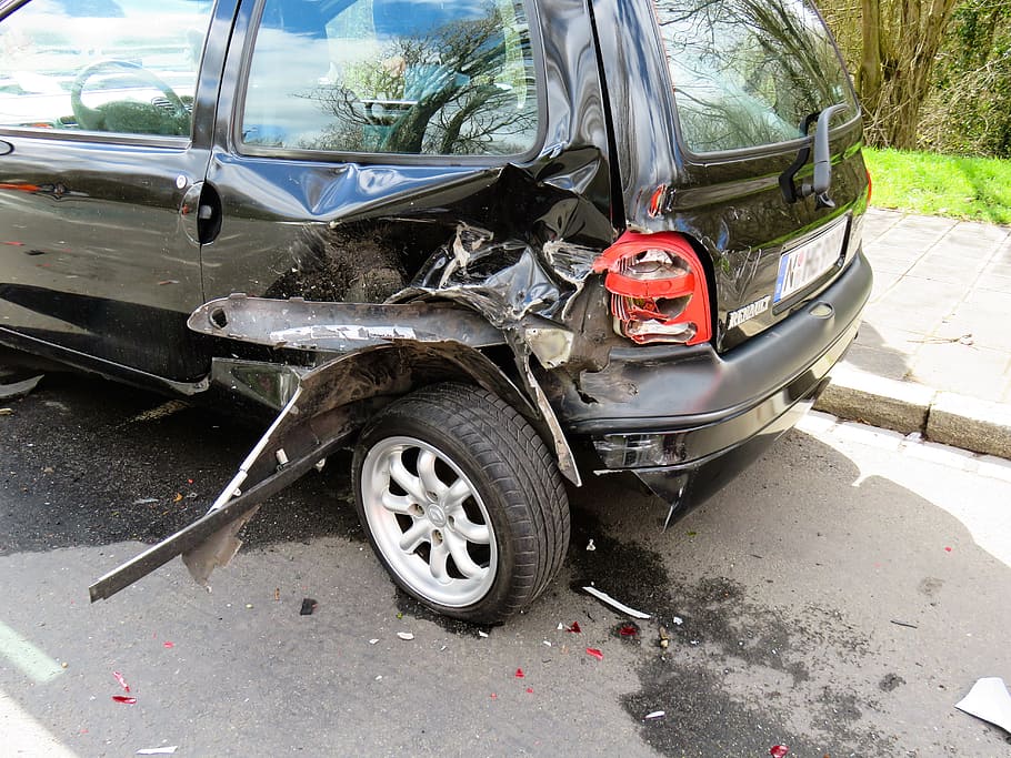 black 5-door hatchback, accident, auto, damage, vehicle, broken HD wallpaper