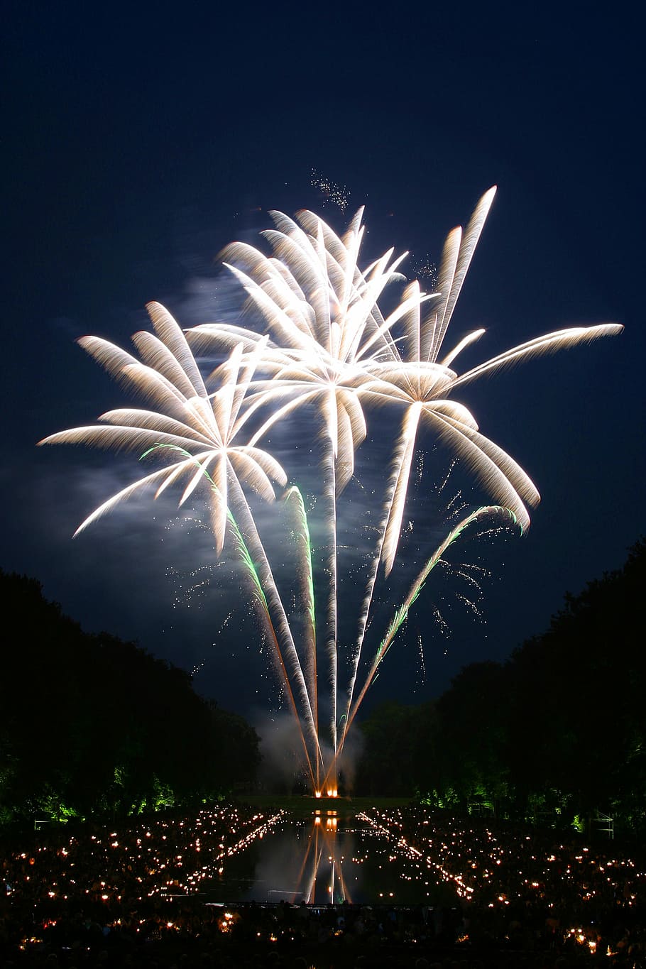 bright, celebration, colour, evening, explosion, festival, firework HD wallpaper