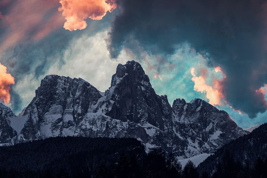 closeup photo of grey mountains covered by snow during golden hour, white and gray mountain HD wallpaper