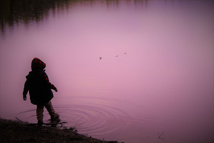 Try without Reasoning, silhouette of child on body of water, kid HD wallpaper
