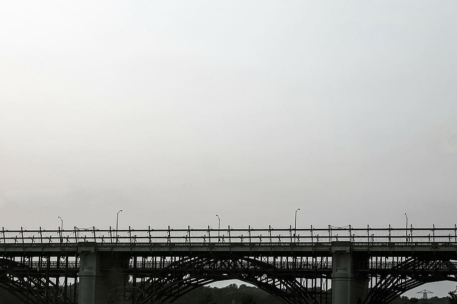 grayscale photo of concrete bridge, black, white, daytime, architecture HD wallpaper