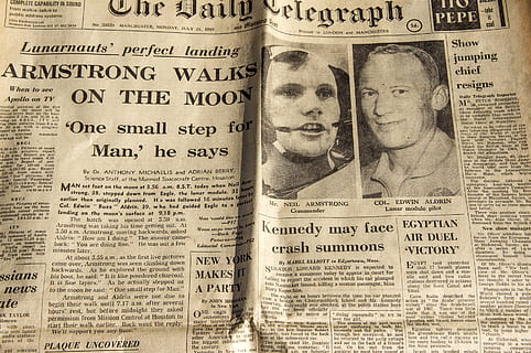 The Daily Celegraph newspaper, Historic, First, Moon, landing HD wallpaper