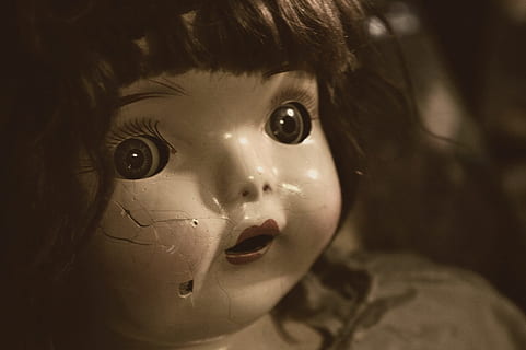 black haired doll with cracks, cracked, face, creepy, sepia HD wallpaper