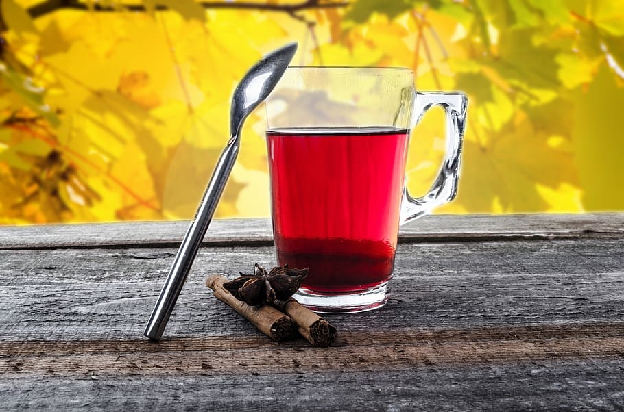 clear glass mug with red liquid inside, tea, cup, teabag, close-up, HD wallpaper