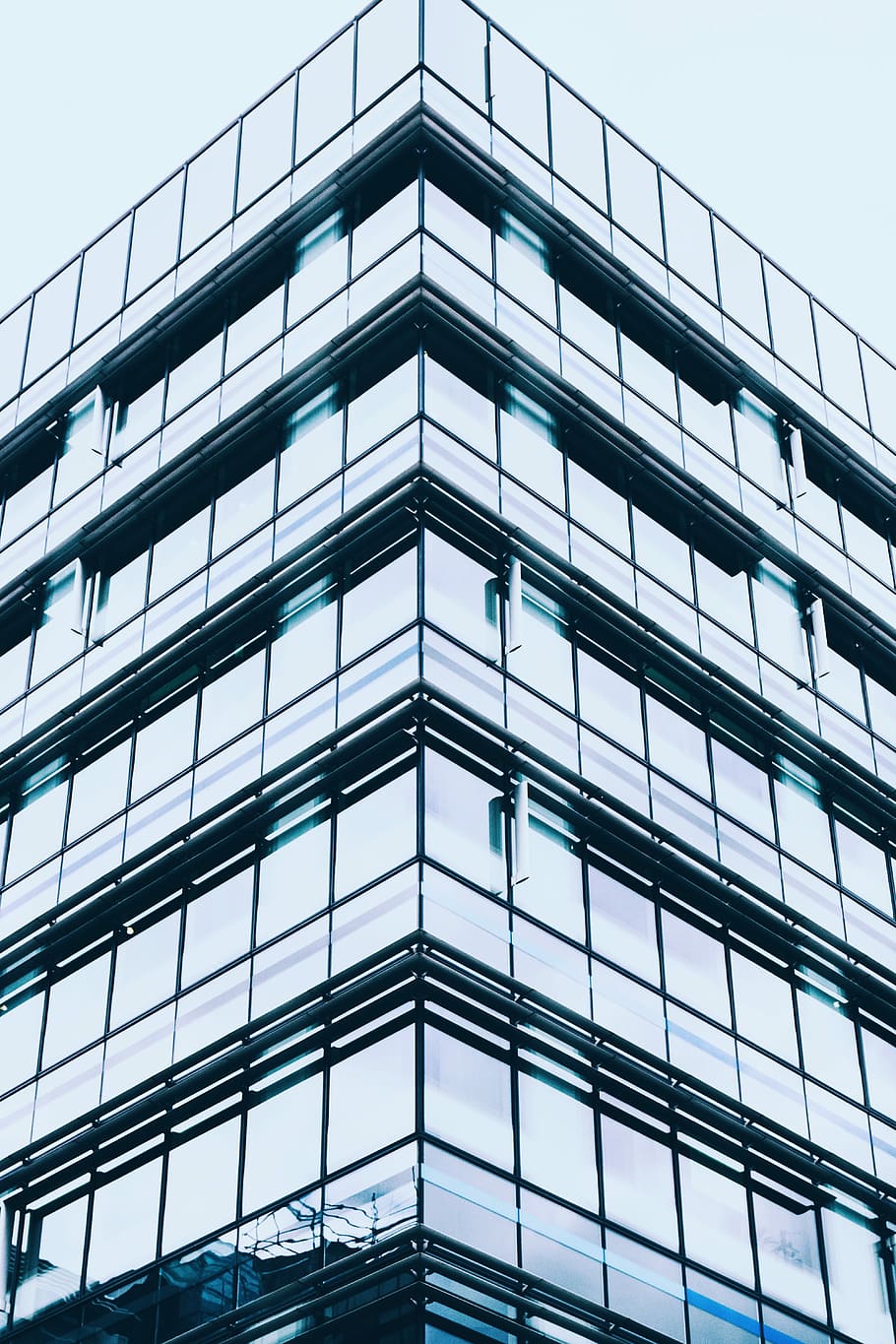 glass building, curtain building in low-angle photography, corner HD wallpaper