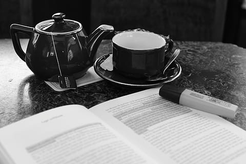 Free Time, Time, Book, Tea, Relaxation, Read, study, black And White HD wallpaper