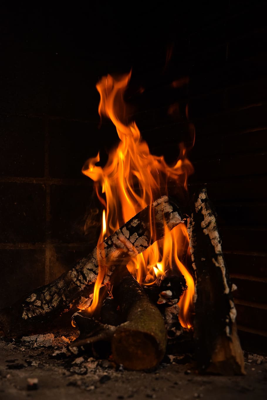 fire, bonfire, embers, flames, lena, burn, combustion, heat - temperature HD wallpaper